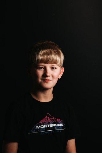 mobile - carousel-hero-element image-2